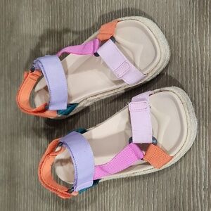 Zara sandals size 31/13